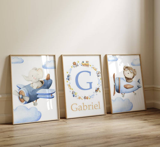 trio d'affiche pour décoration chambre bebe garcon. Avion et bebe animal comme le lion et l'elephant. 